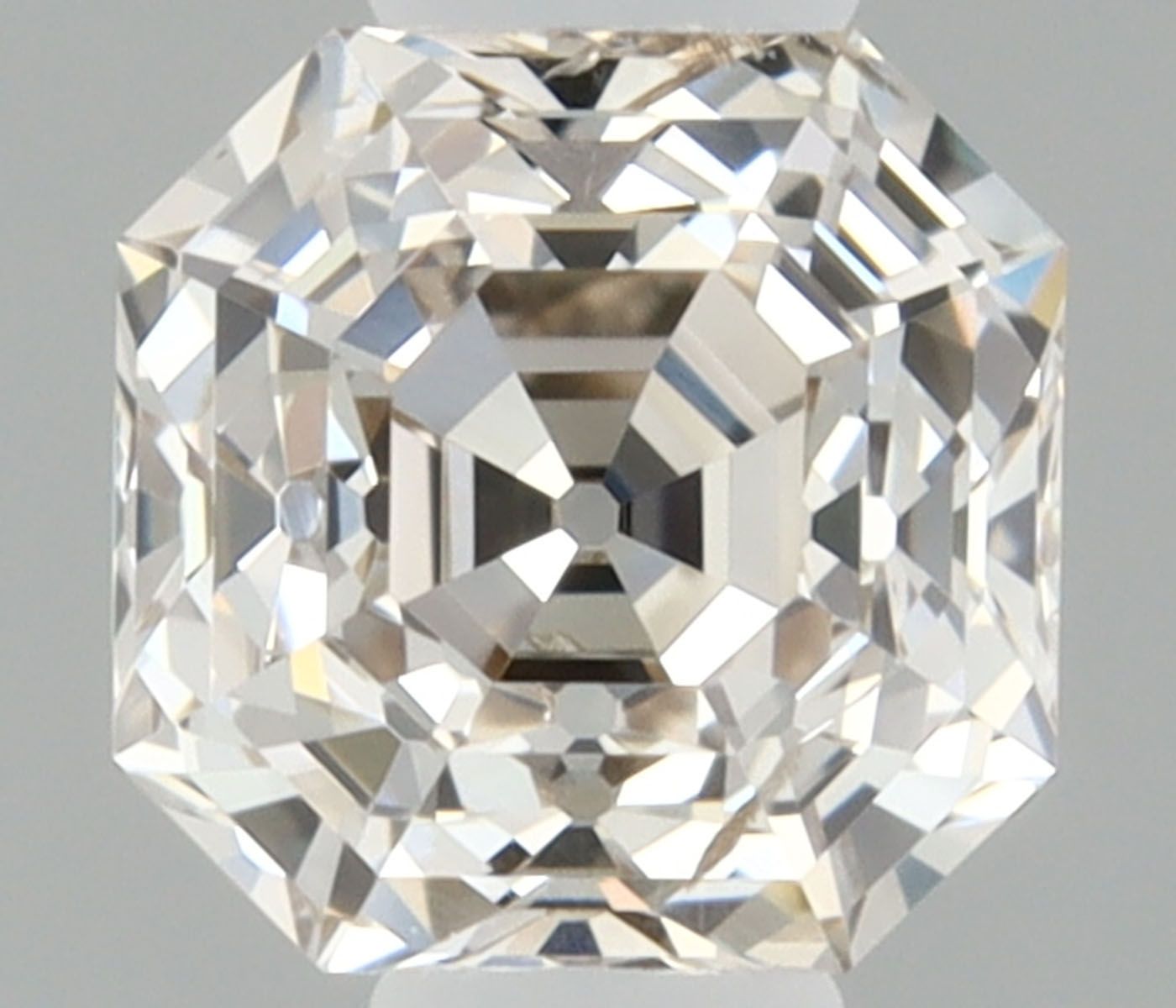 0.3ct · Sq. emerald