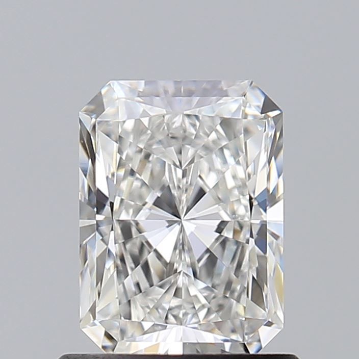 0.94ct · Radiant