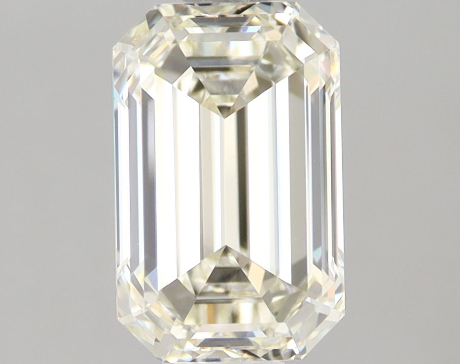 2.01ct · Emerald