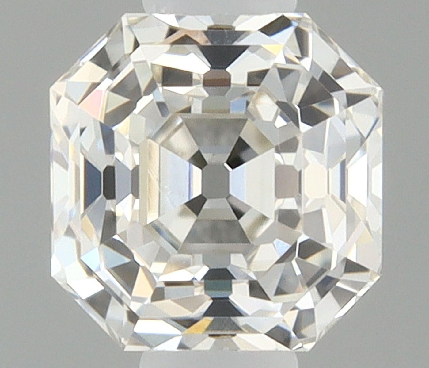 0.3ct · Sq. emerald